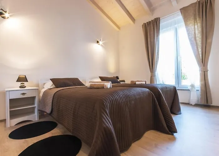 Holiday Home Pula 别墅 *