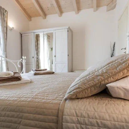 Holiday Home Pula Vila