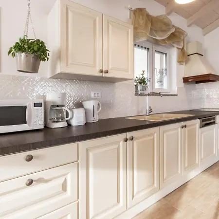 Holiday Home Pula 别墅