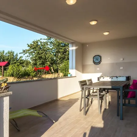 Holiday Home Pula * Pula